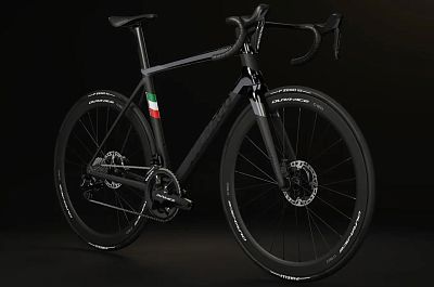 Превью Профессиональный велосипед Велосипед COLNAGO C68AR Shimano Dura Ace R9270 Di2 Disc/VISION SC45 HADK (2025)